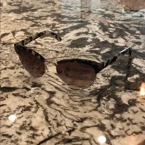 kate spade | Accessories | Kate Spade Ziba Sunglasses  display picture 2